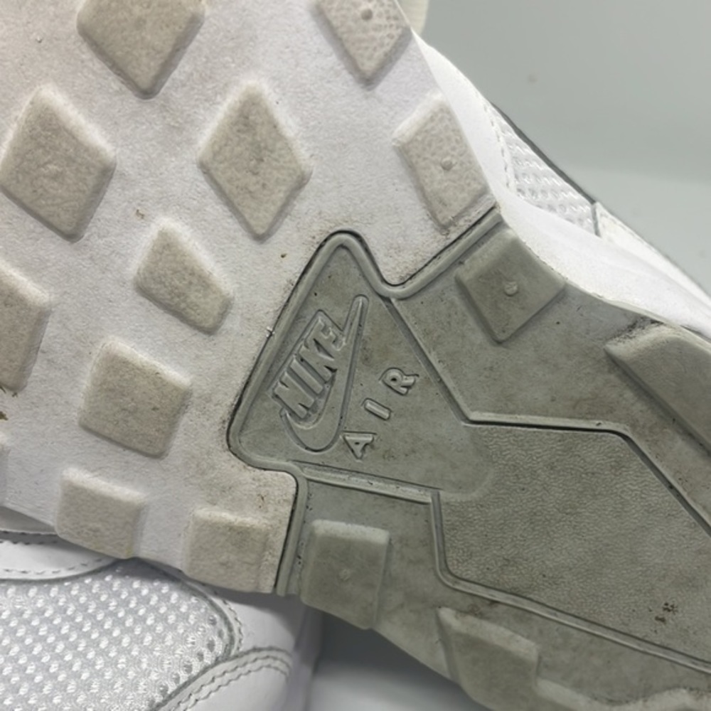 Nike Shoes Nike Air Max size 8.5 white with gray athletic - Picture 7 of 9